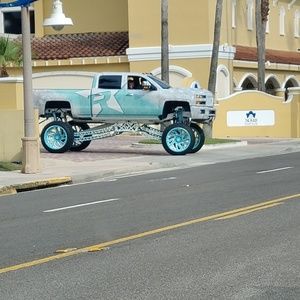 Meet your Posher, Georgia